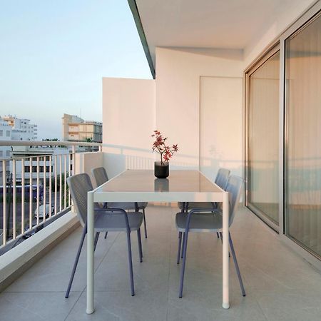 Amazing Two Bedroom Apartment Larnaca Extérieur photo