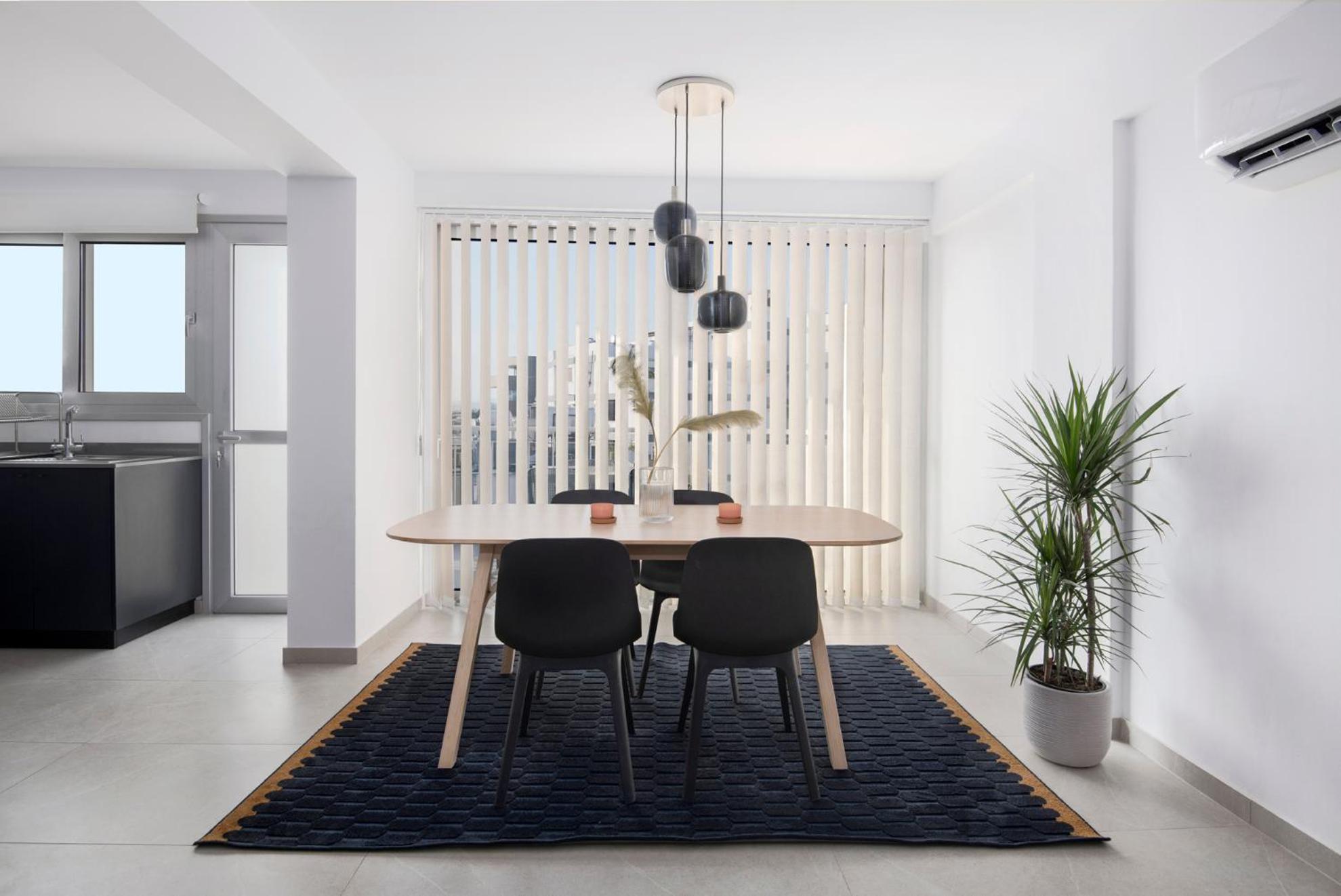 Amazing Two Bedroom Apartment Larnaca Extérieur photo