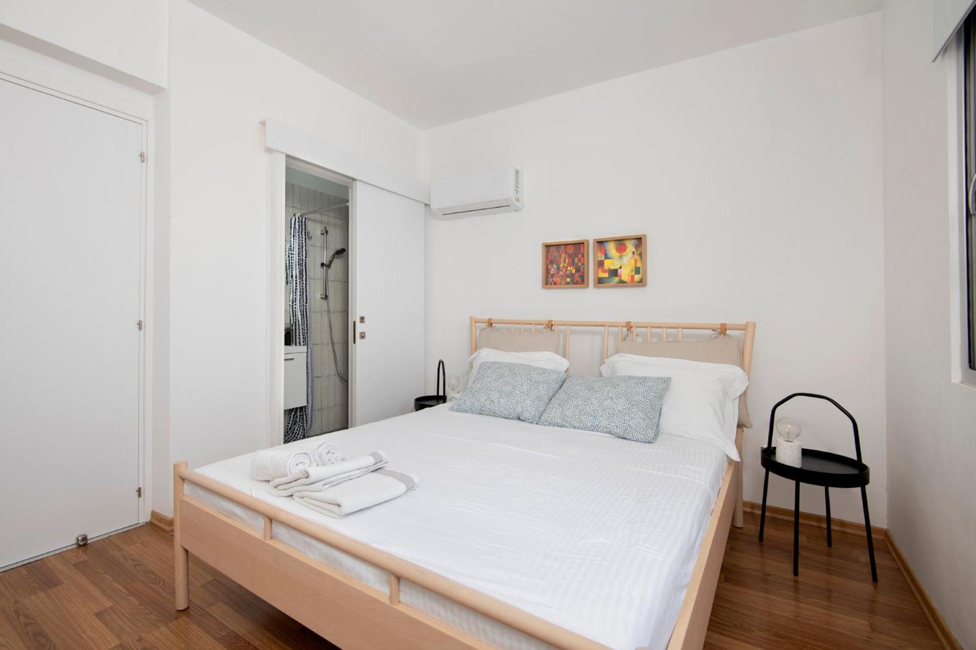 Amazing Two Bedroom Apartment Larnaca Extérieur photo