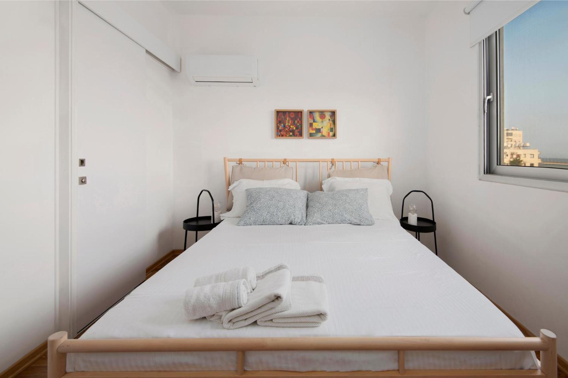 Amazing Two Bedroom Apartment Larnaca Extérieur photo